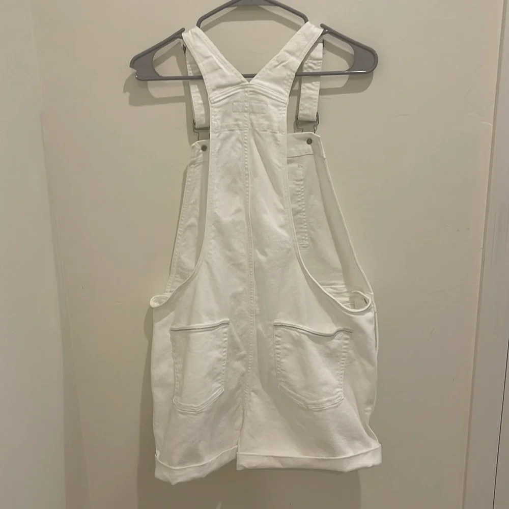 White Vineyard vines overalls - Picture 5 of 7